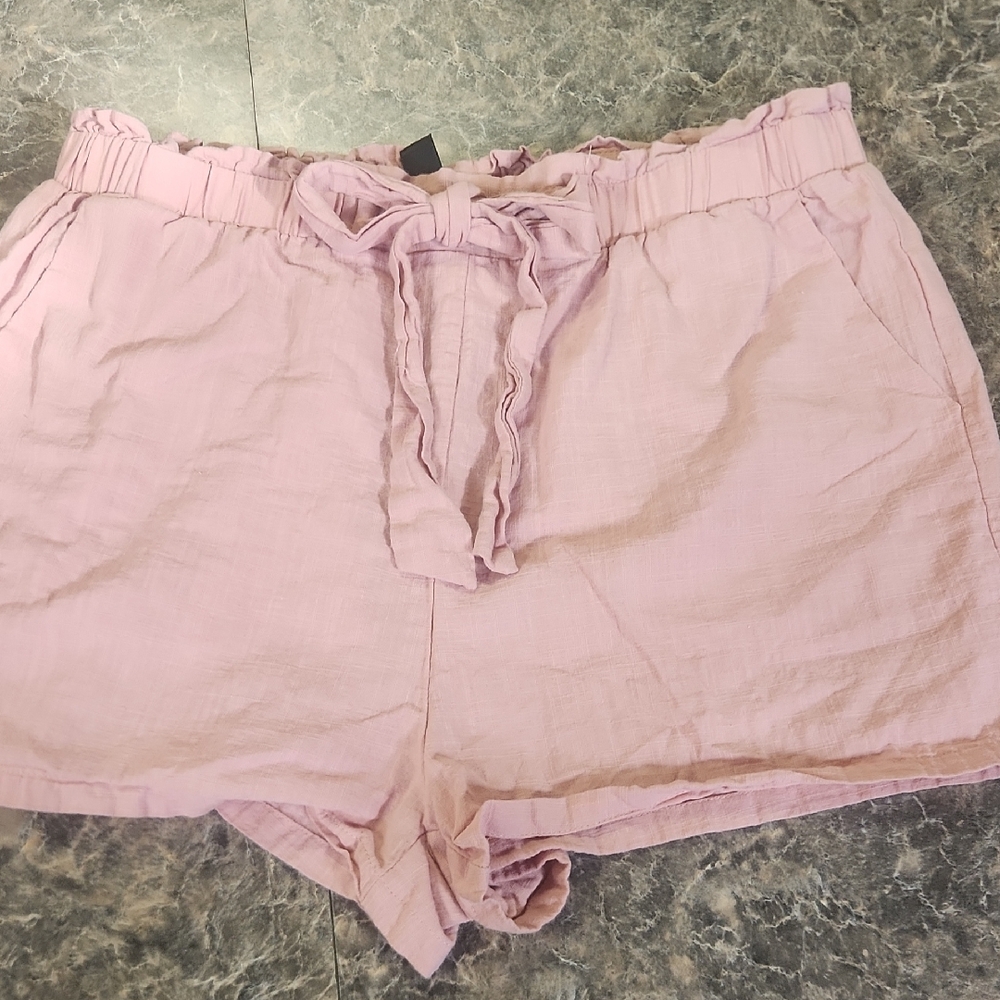 SHEIN Pink Ruffle Hem Shorts